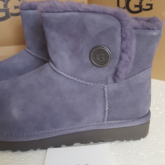 Authentic UGG mini bailey snaps - Picture 3 of 8